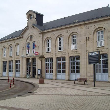 Le Relais De La Gare Hotell Dole Eksteriør bilde