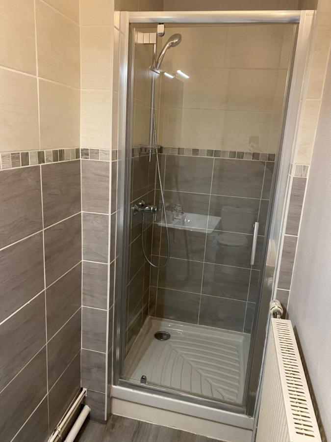 Le Relais De La Gare Hotell Dole Eksteriør bilde