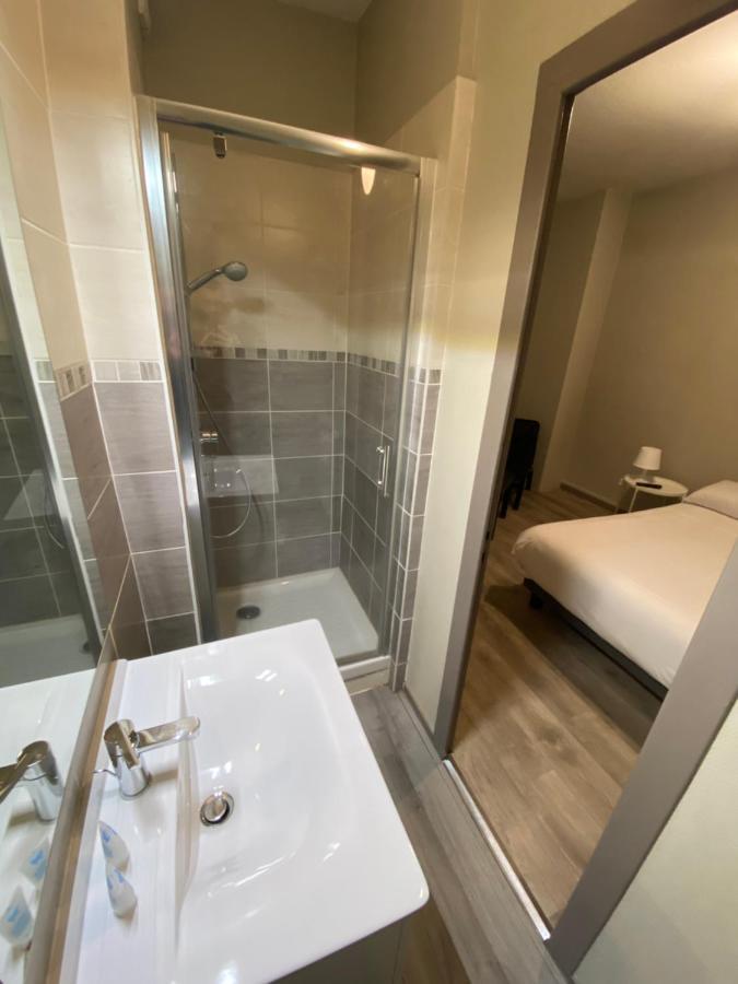 Le Relais De La Gare Hotell Dole Eksteriør bilde